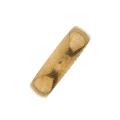 Lot 109 - An early 20th century 22ct gold wedding band ring