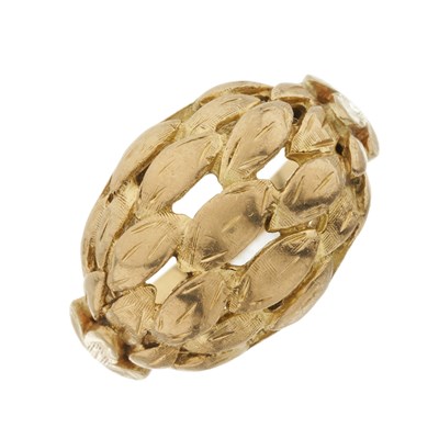 Lot 178 - A 1970s 18ct gold foliate bombe ring