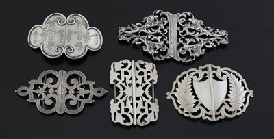 Lot 341 - A group of twentieth-century hallmarked silver...