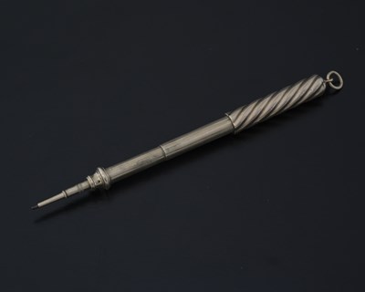 Lot 22 - Sampson Mordan, a gold extending propelling...