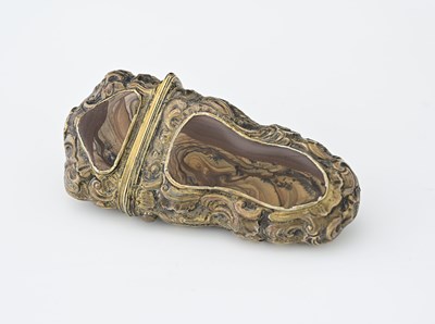Lot 20 - A Rococo style gilt metal etui, likely...