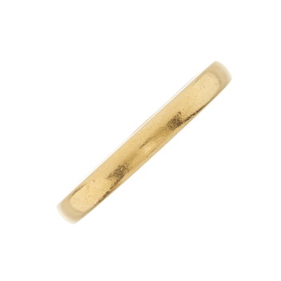 Lot 85 - An Art Deco 22ct gold wedding band ring