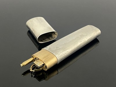 Lot 102 - An 18th century parcel gilt white metal etui,...