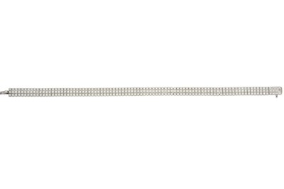 Lot 160 - An 18ct gold diamond line bracelet