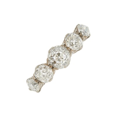 Lot 7 - An early 20th century graduated old-cut...