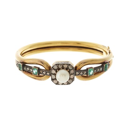 Lot 8 - A late 19th century gold, pearl, emerald and...