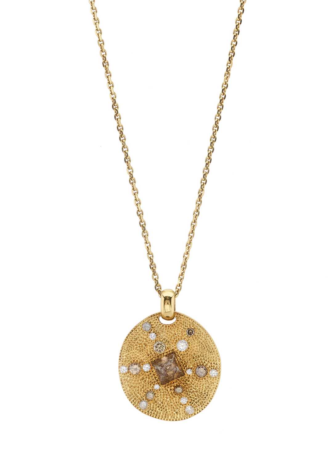 Lot 53 - De Beers, an 18ct gold diamond Talisman...