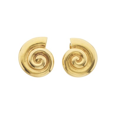 Lot 145 - A pair of 18ct gold shell clip earrings