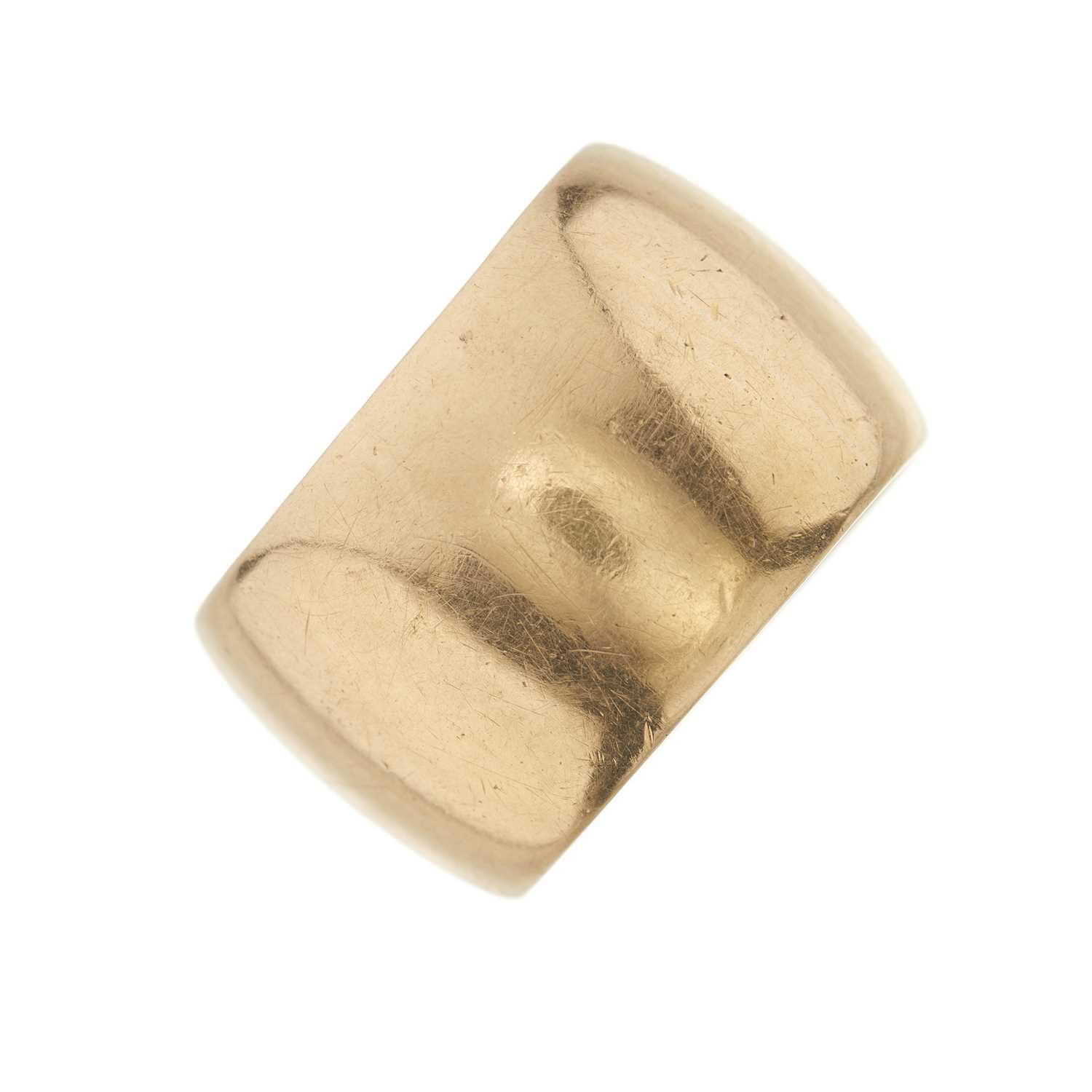 Lot 36 - A late 19th century 18ct gold wide wedding band ring