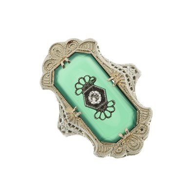 Lot 79 - An 18ct gold green chalcedony and circular-cut...