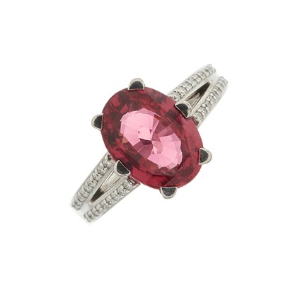 Lot 161 - An 18ct gold red spinel single-stone dress...