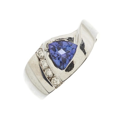 Lot 165 - A 14ct gold tanzanite dress ring, with...