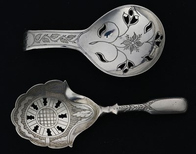 Lot 188 - A George III silver caddy spoon, by Samuel...