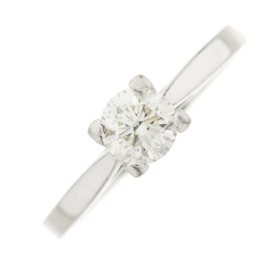 Lot 162 - A platinum brilliant-cut diamond single-stone ring