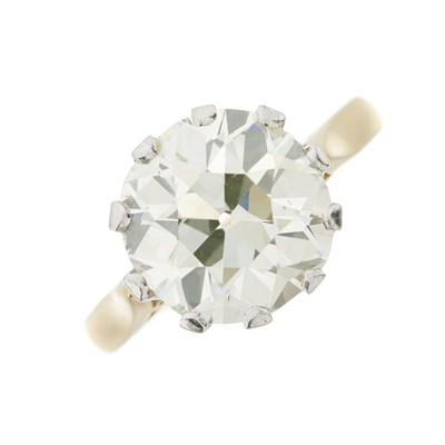 Lot 106 - An 18ct gold old-cut diamond single-stone ring