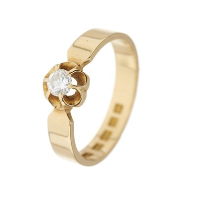 Lot 3 - An early 20th century 18ct gold brilliant-cut diamond single stone ring