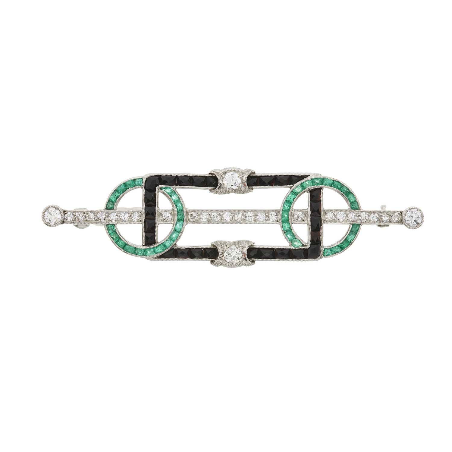Lot 41 - An Art Deco brilliant-cut and single-cut diamond, emerald and onyx brooch