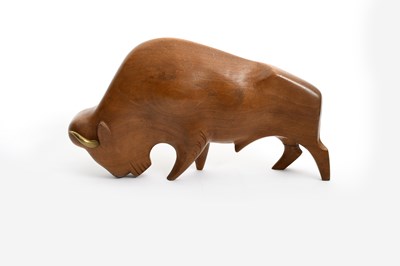 Lot 133 - Hagenauer Werkstätte, an Art Deco carved wood...
