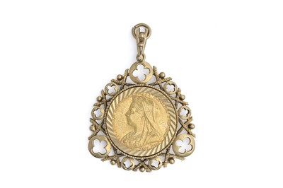 Lot 589 - Victoria, a gold full sovereign, 1900, 2.1cm...