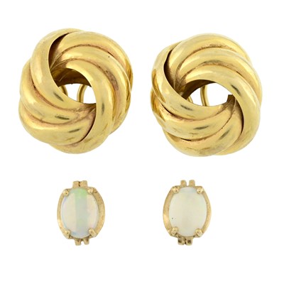 Lot 584 - Two pairs of earrings