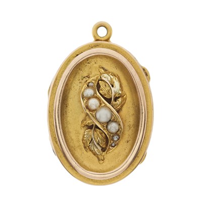 Lot 9 - A late Victorian gold imitation pearl locket pendant