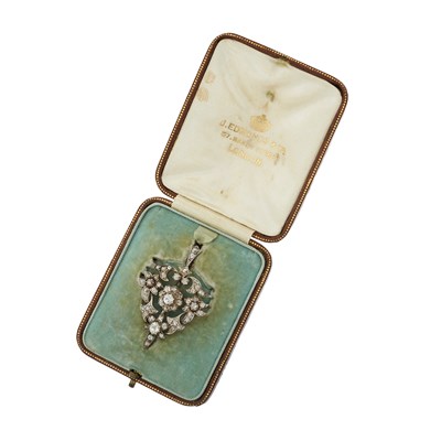 Lot 46 - A late Victorian old-cut diamond floral brooch