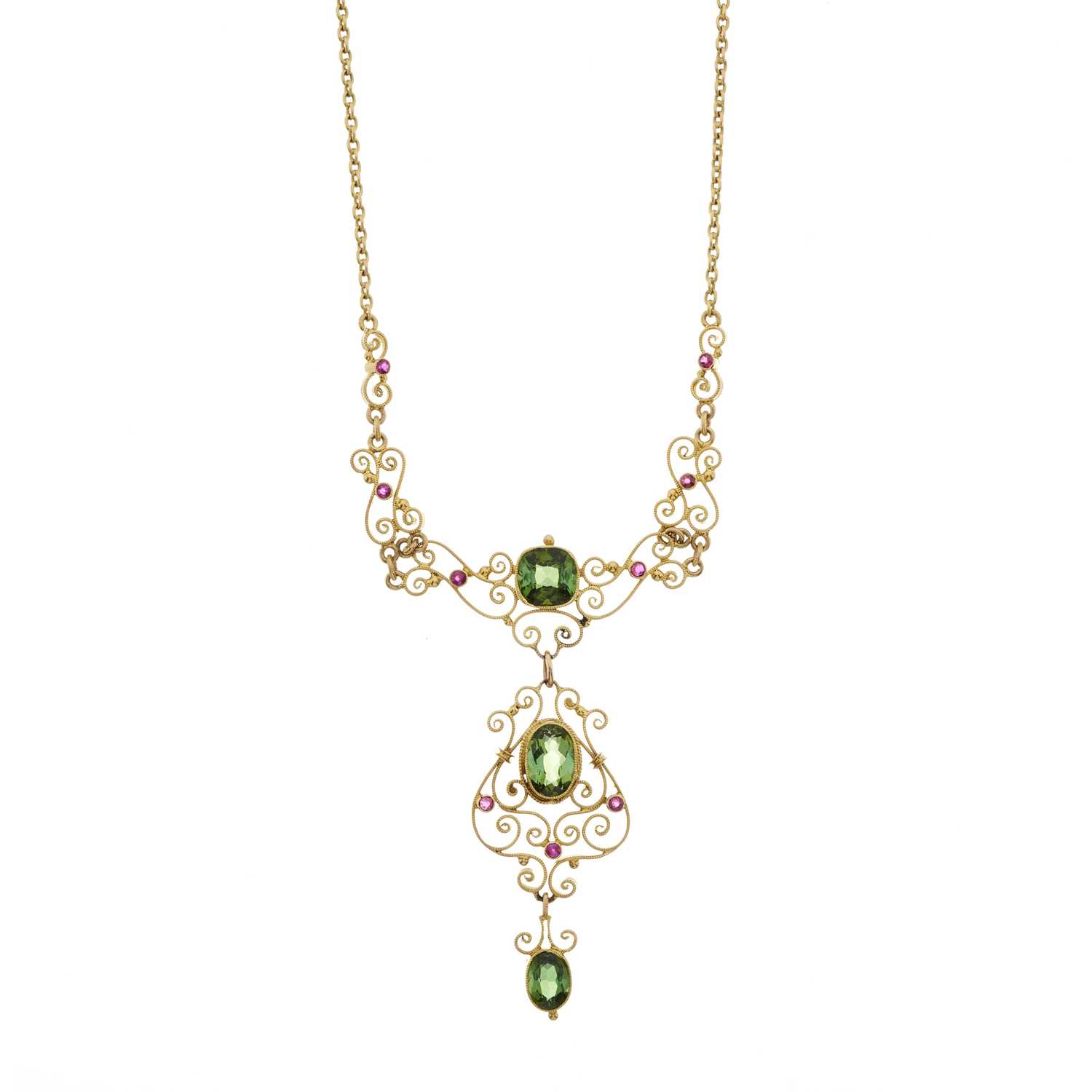 Lot 18 - A Murrle Bennett early 20th century 15ct gold green tourmaline and ruby necklace
