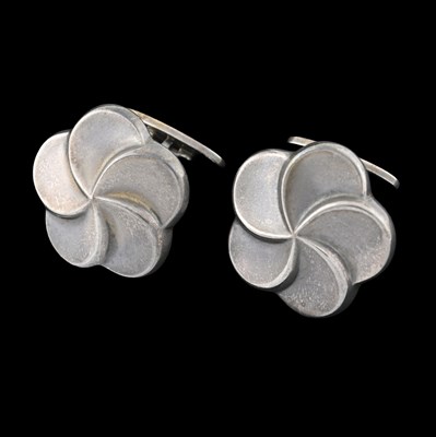 Lot 66 - Georg Jensen, a pair of floral cufflinks