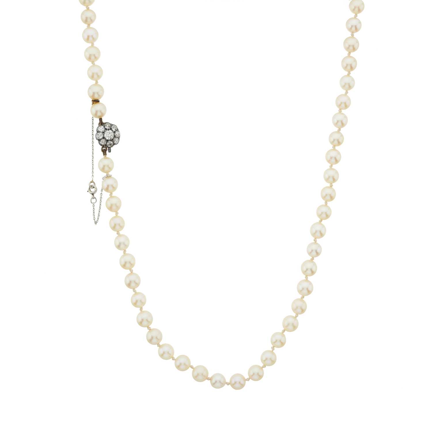 Lot 86 - An early 20th century cultured pearl single strand necklace, with old-cut diamond cluster clasp
