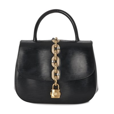 Lot 439 - Louis Vuitton, a Chain It handbag.