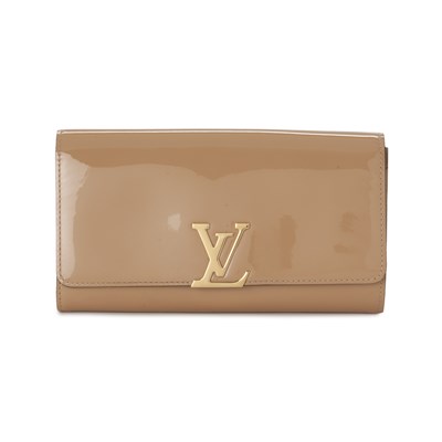 Lot 448 - Louis Vuitton, a Louise clutch bag.