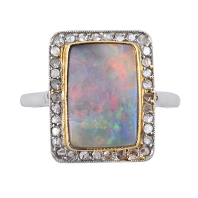 Lot 14 - A bi-colour opal and rose-cut diamond cluster ring