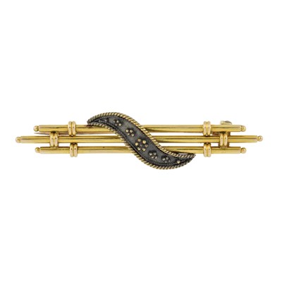 Lot 493 - An early 20th century 15ct gold triple bar brooch