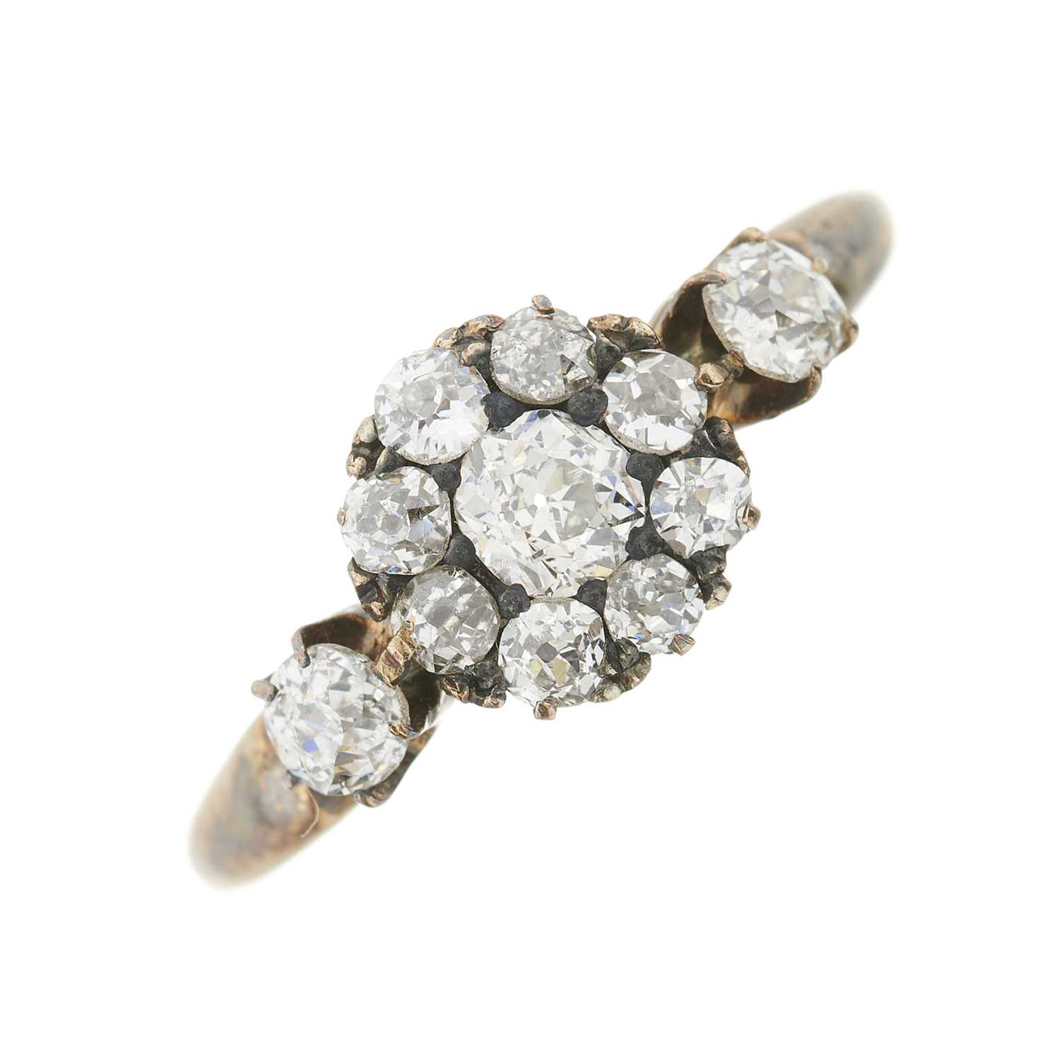 Lot 27 - A late Victorian 18ct gold old-cut diamond cluster ring