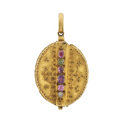 Lot 10 - A late Victorian gold cannetille Regard mourning locket pendant