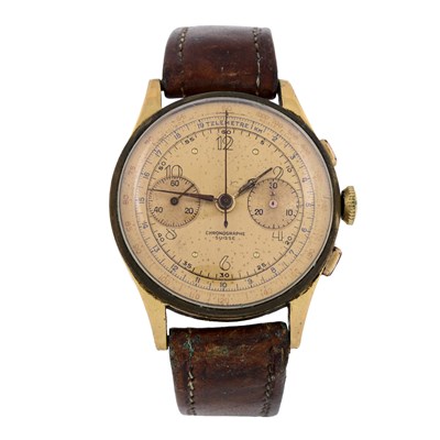 Lot 276 - Chronographe Suisse, a yellow metal chronograph wrist watch
