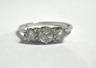 Lot 342 - A brilliant-cut diamond three stone ring