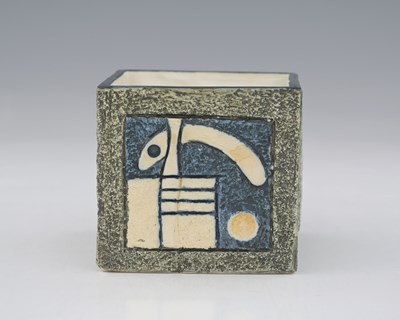 Lot 307 - A Troika vase