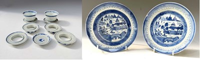 Lot 157 - A complete three-part blue and white gaiwan...