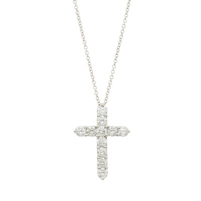 Lot 92 - A brilliant-cut diamond cross pendant and chain