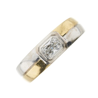 Lot 171 - A fancy-cut diamond bicolour band ring