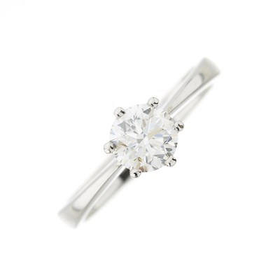 Lot 199 - A brilliant-cut diamond single-stone ring, with facsimile report