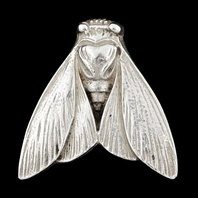 Lot 73 - A cicada insect brooch
