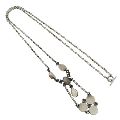 Lot 6 - An Arts & Crafts foil-backed orange gem pendant necklace