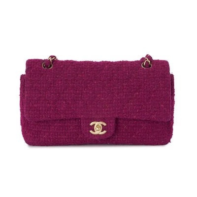 Lot 307 - Chanel, a fuchsia tweed Medium Double Flap handbag.