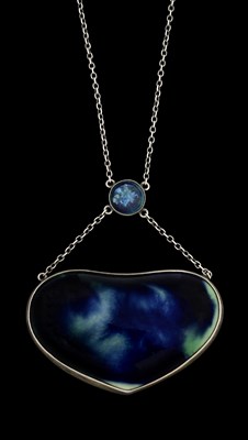 Lot 62 - Ruskin, an Arts and Crafts silver necklace,...