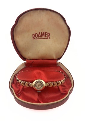 Lot 379 - A Roamer 9ct gold ladys wristwatch