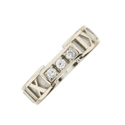 Lot 145 - Tiffany & Co., an Atlas brilliant-cut diamond ring