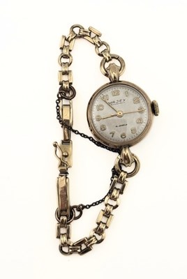 Lot 498 - A 1950s 9ct gold ladys wrist watch, signed Majex