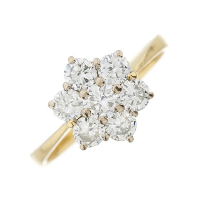 Lot 20 - An 18ct gold brilliant-cut diamond cluster ring